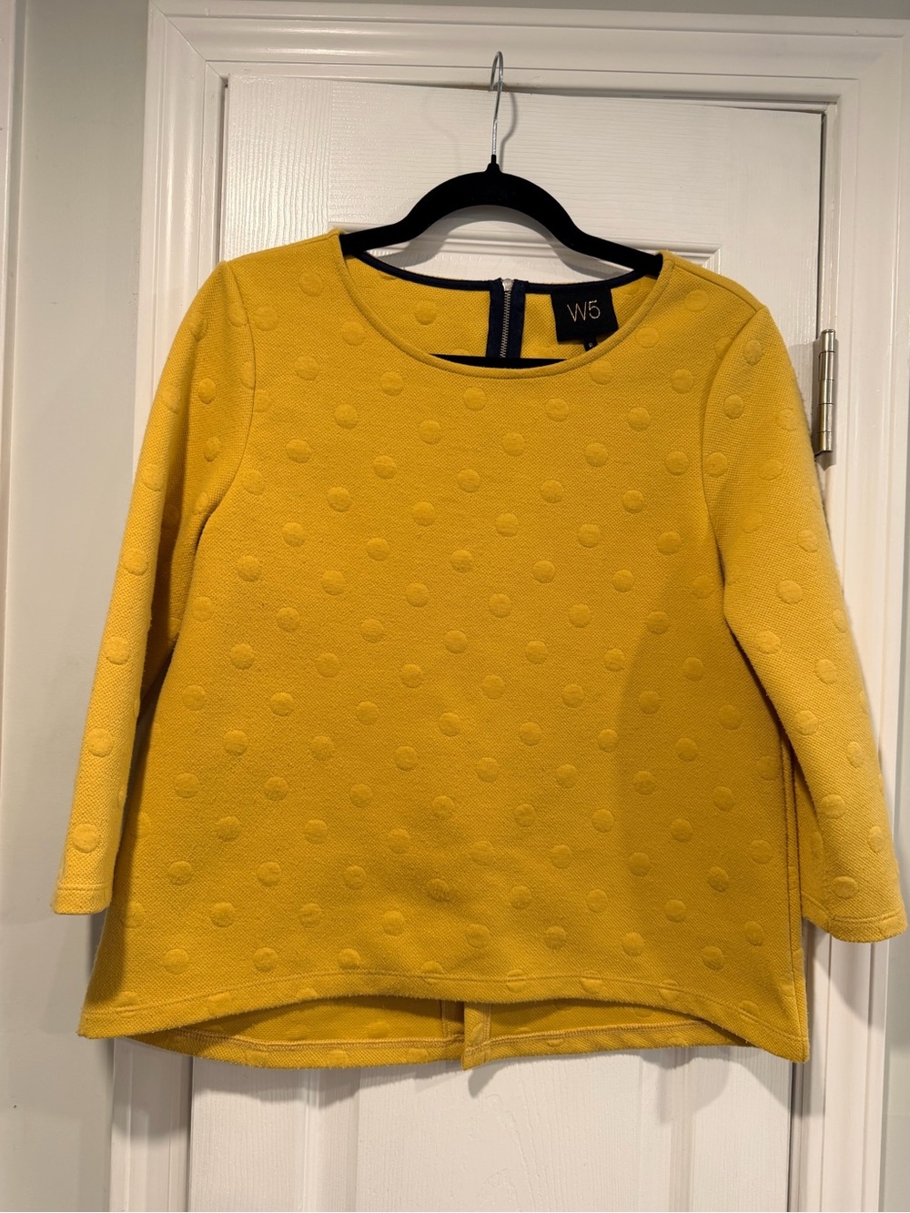 W5 Size S Mustard Yellow Textured Polka Dot 3/4 Sleeve Zip Back Top